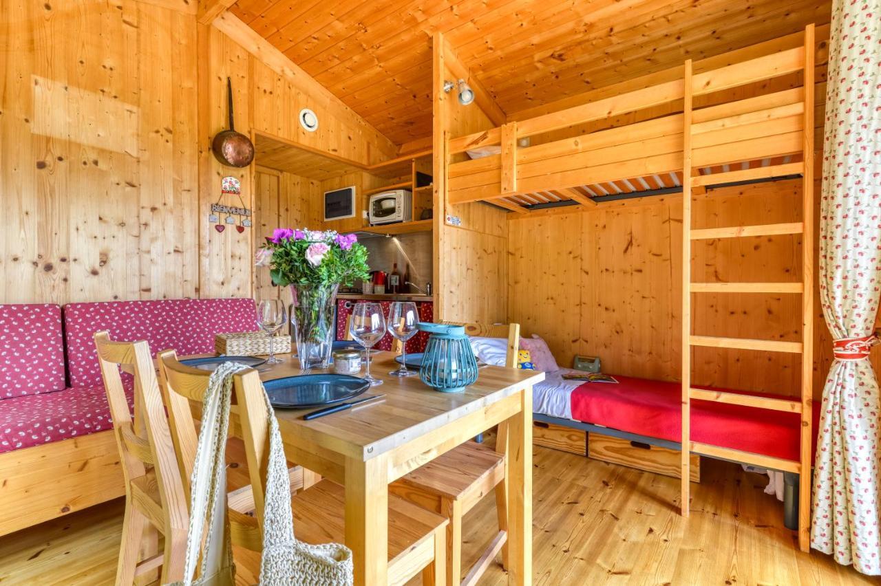 Camping La Serre Aigues-Vives  Eksteriør billede