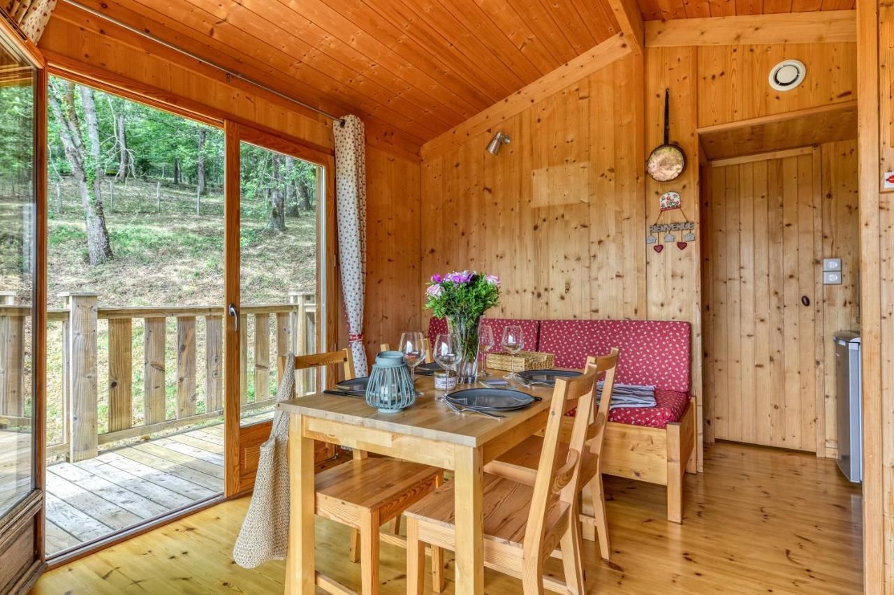 Camping La Serre Aigues-Vives  Eksteriør billede