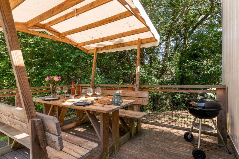 Camping La Serre Aigues-Vives  Eksteriør billede
