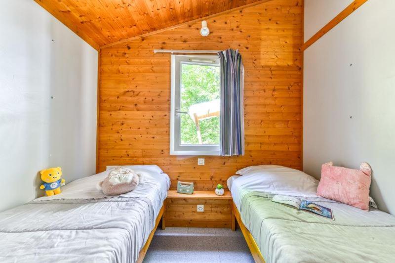 Camping La Serre Aigues-Vives  Eksteriør billede